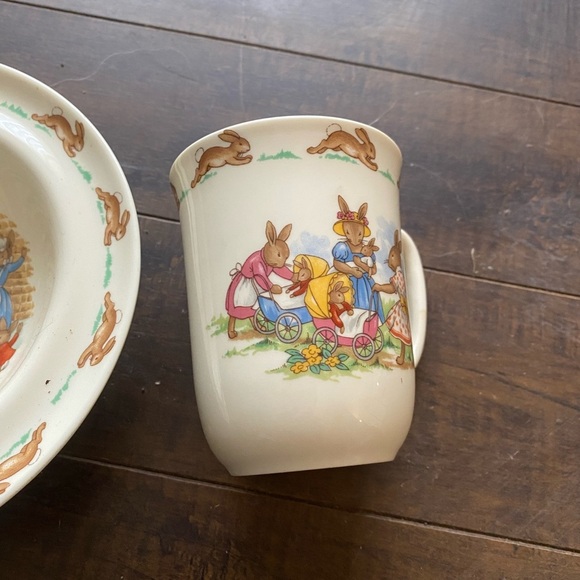 Royal Doulton Bunnykins Bowl and cup - Picture 5 of 9